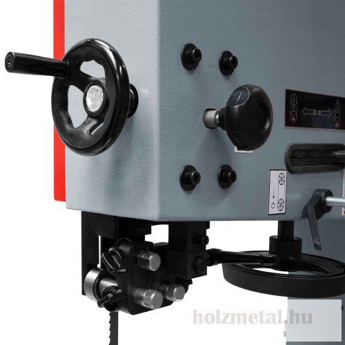 HBS 450-400V Szalagfűrészgép