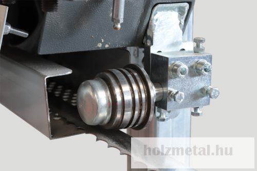 Pilous CTR 750E vízszintes szalagfűrész elektromos előtolással