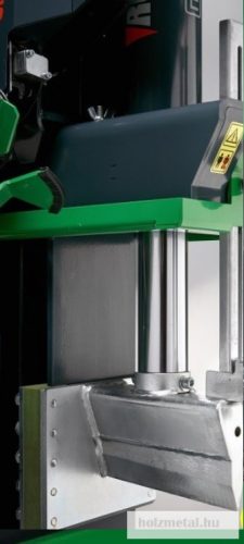 Robust R 13 függőleges hasitógép, tüzifagyártógép