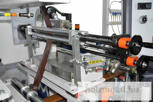 UNIMAK PW2 35 W6-PA KÉTOLDALÚ LAMINÁLÓLÓGÉP PUR RAGASZTÓ FELHORDÓ RENDSZERREL