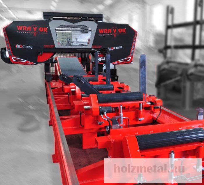 A Wravor WRC 1000 szalagfűrész max 1 méteres átmérőjű, 8 méter hosszú rönkök feldolgozására képes. Rönkemelő asztallal, hidraulikus rönk forgató és mozgató mechanikával, programban előre beállított tetszőleges vastagságú fürészárú előállítására képes.