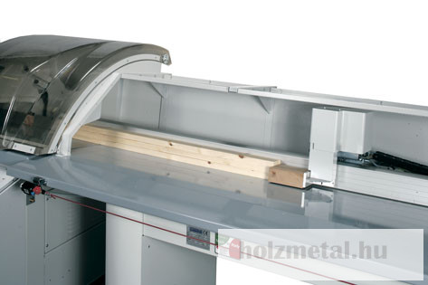 STROMAB TR 500 MATRIX - 6000 automata előtolással rendelkező optimalizáló keresztdaraboló fűrész. 500mm-es vágótárcsa átmérő akár kötegelt munkadarabok egyidejű átvágását is lehetővé teszi.